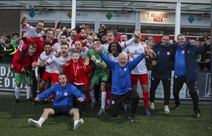 Hellevoetsluis wint eerste periode